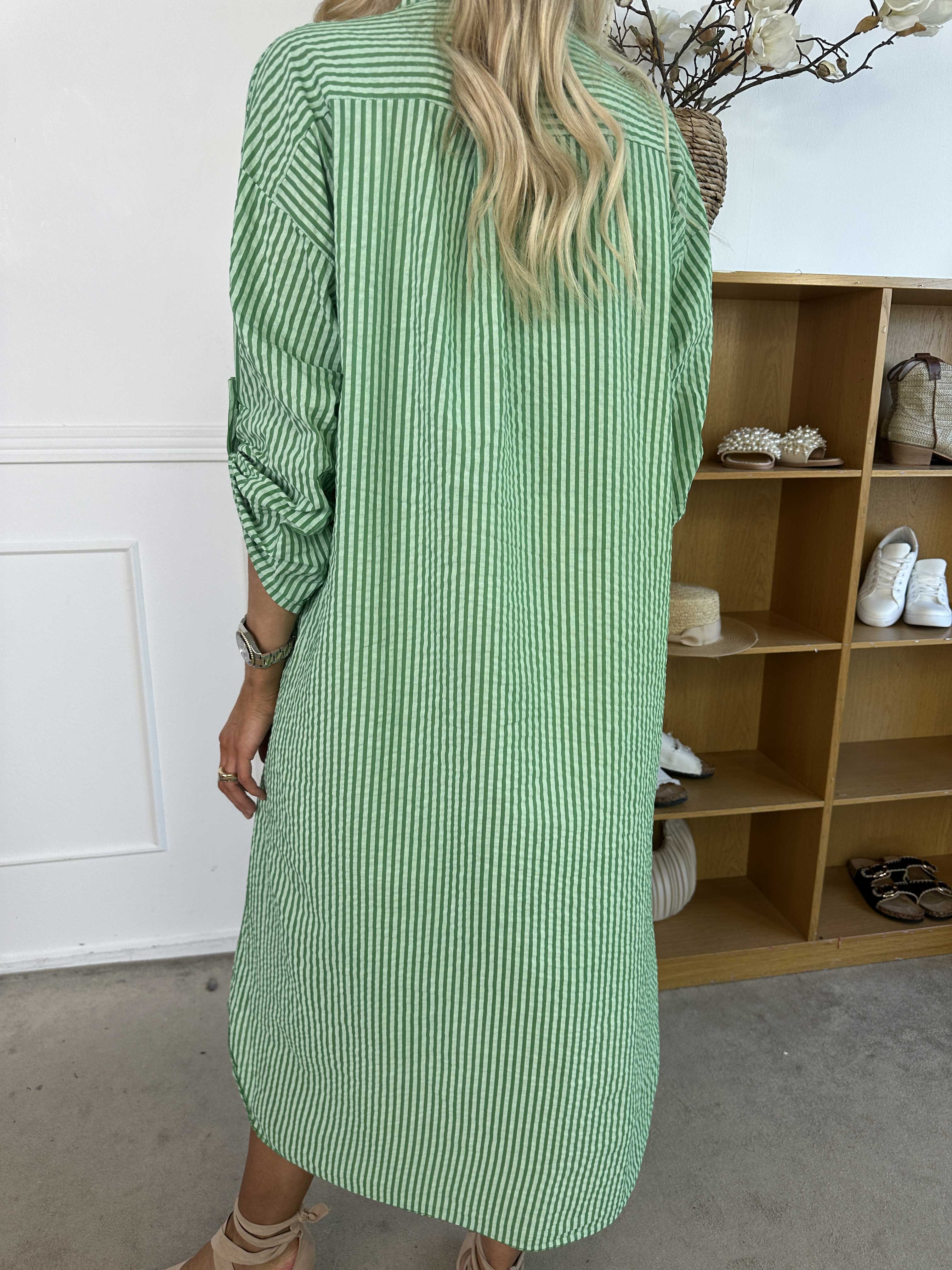 Irena - Lang stribet skjorte i bæk og bølge stof